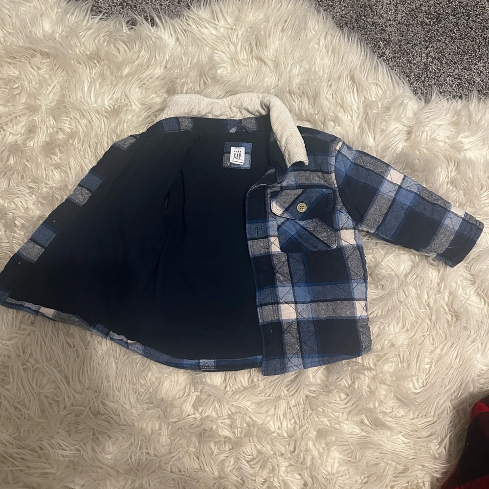 Toddler boys baby gap lined size 18-24 months Shacket. - Picture 2 of 5